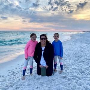 Meet your Posher, Lisa